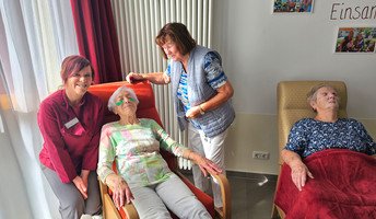 Mieter*innen beim ersten Gesundheitstag vom  ProCurand Service-Wohnen Strausberg Wriezener Straße