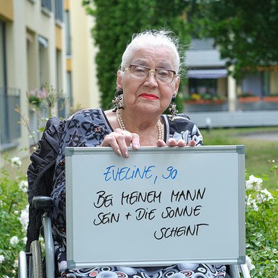 Eveline, 90, Seniorenresidenz am Straussee