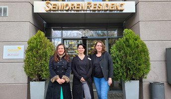 Im Januar besuchte Ministerin Dr. Manja Schüle (SPD) die ProCurand Seniorenresidenz Havelpalais in Potsdam, um sich über die aktuellen Herausforderungen in der Pflege zu informieren.