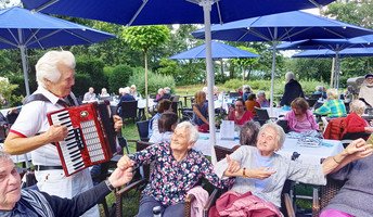 Fischerfest in der ProCurand Seniorenresidenz Am Straussee in Strausberg