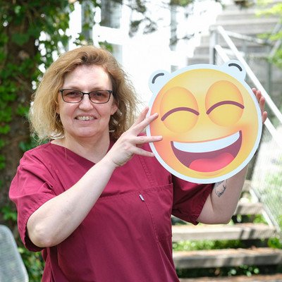 Tammy, Teamleiterin Reinigung in der Seniorenwohnanlage Fideliswiesen in Sigmaringen