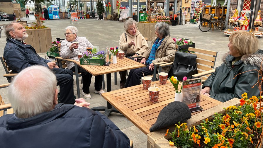 Mieter*innen der ProCurand Friedrichshagen  im Holland Park
