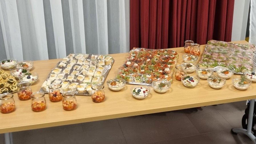 Bei der Silvesterfeier der ProCurand Wriezener Straße gab es ein leckeres Buffet.